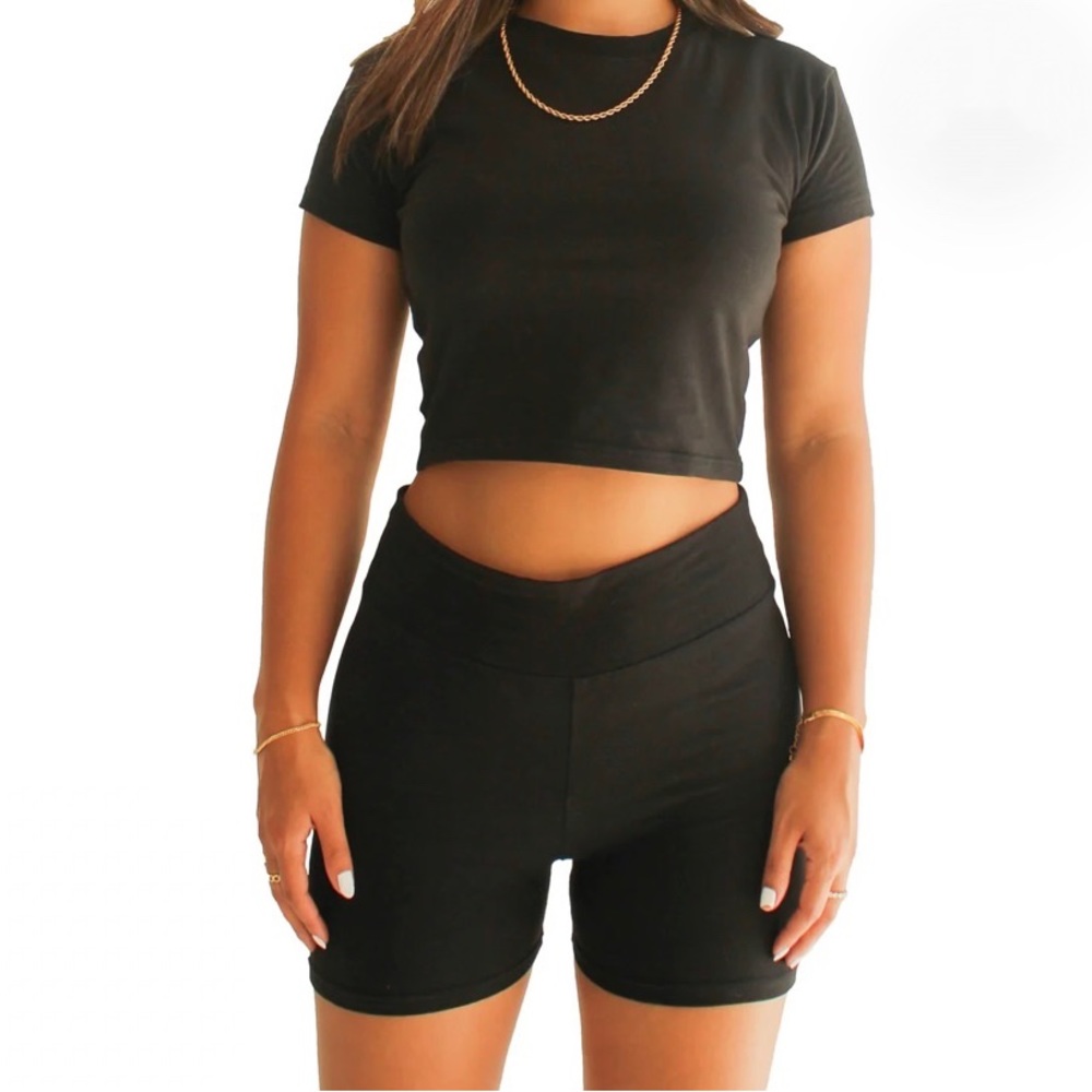 Evry Jewels Onyx (Black) Biker Shorts